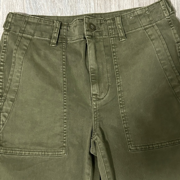 NWOT! Women's Madewell Slim Straight Olive Utility Pant - 25 - Picture 2 of 15